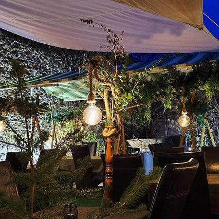 Logis Hotel Restaurant Entre Nous Langeac ภายนอก รูปภาพ