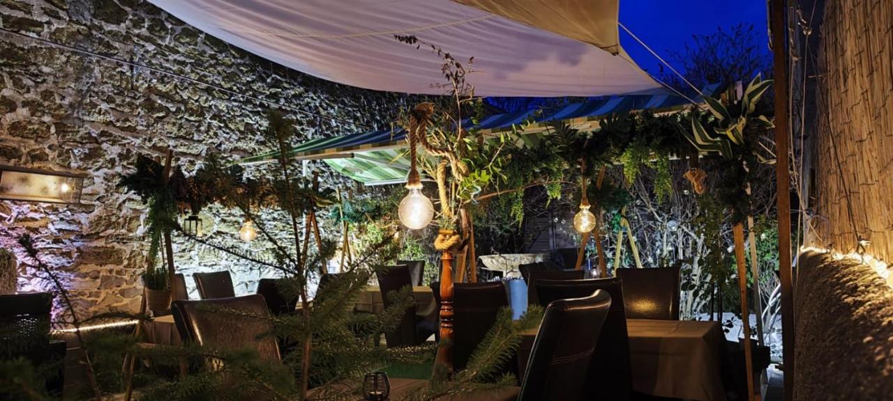 Logis Hotel Restaurant Entre Nous Langeac ภายนอก รูปภาพ