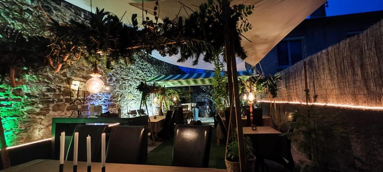 Logis Hotel Restaurant Entre Nous Langeac ภายนอก รูปภาพ