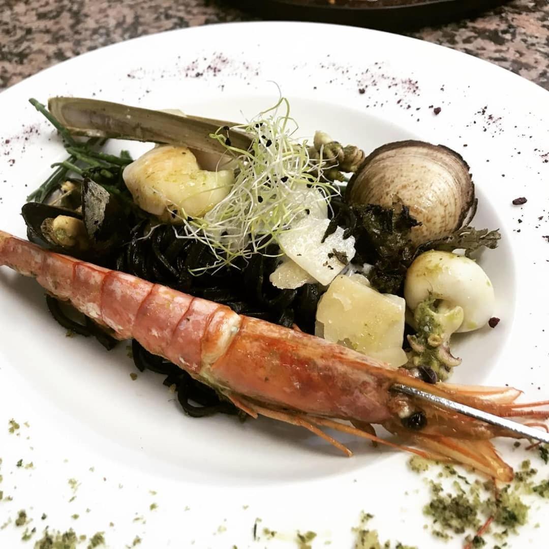 Logis Hotel Restaurant Entre Nous Langeac ภายนอก รูปภาพ
